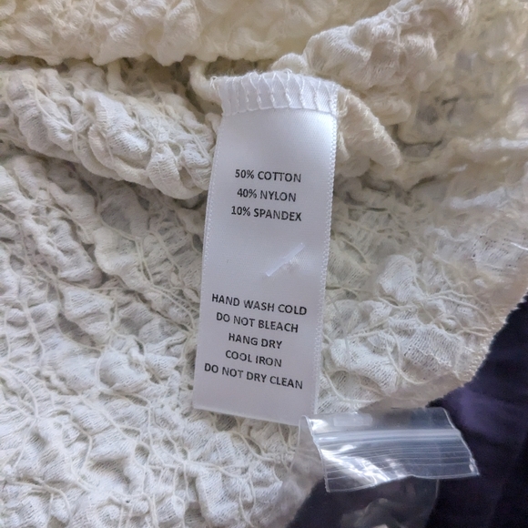 All:Row Textured Sleeveless Ruffle Neck Top | Size M | NWT - Picture 3 of 6